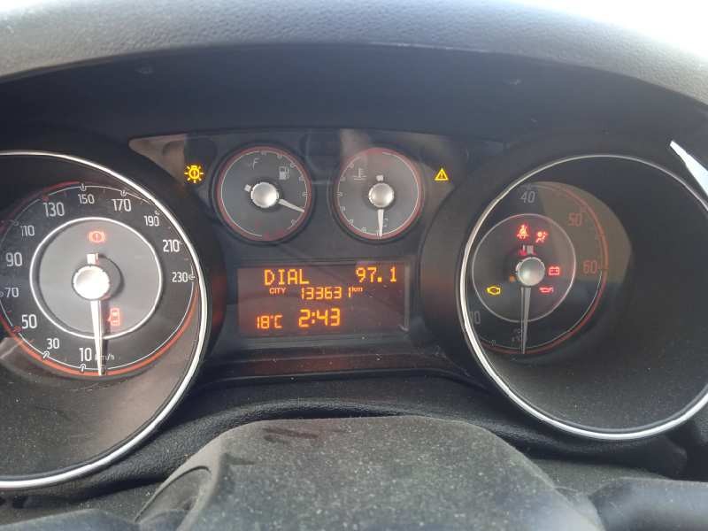 fiat punto (199) del año 2015