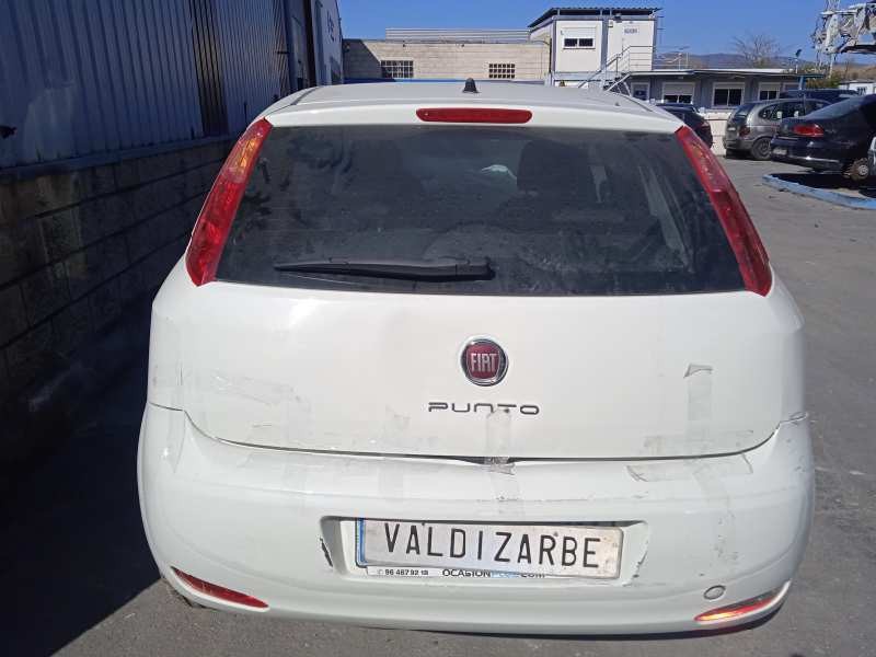 fiat punto (199) del año 2015
