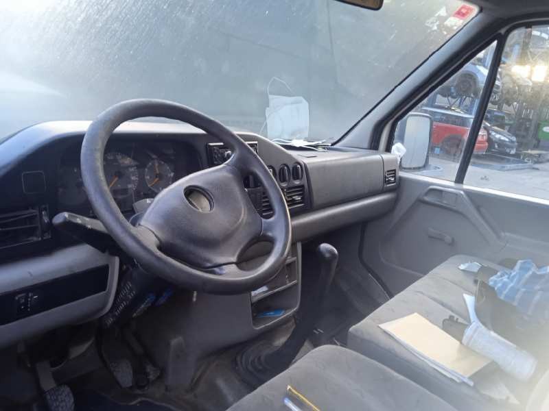 volkswagen lt caja cerrada / combi (mod. 1997) del año 2001