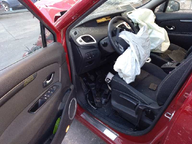 renault scenic iii del año 2010