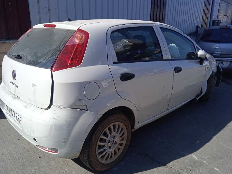 fiat punto (199) del año 2015