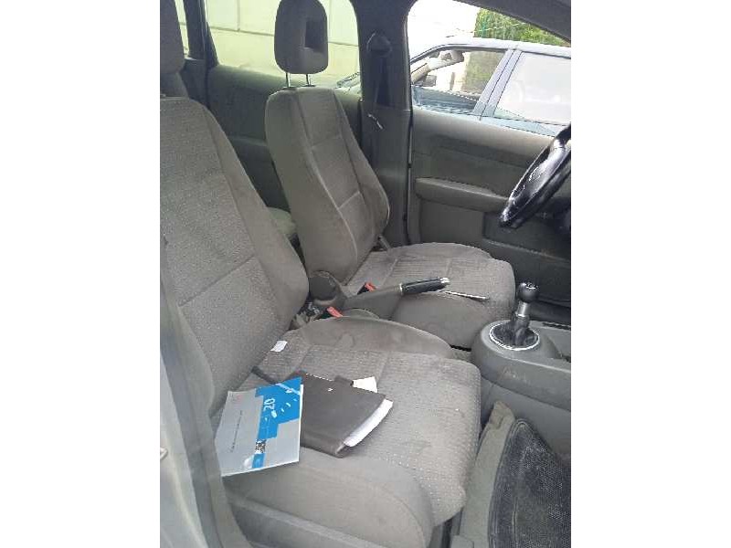 audi a2 (8z) del año 2001