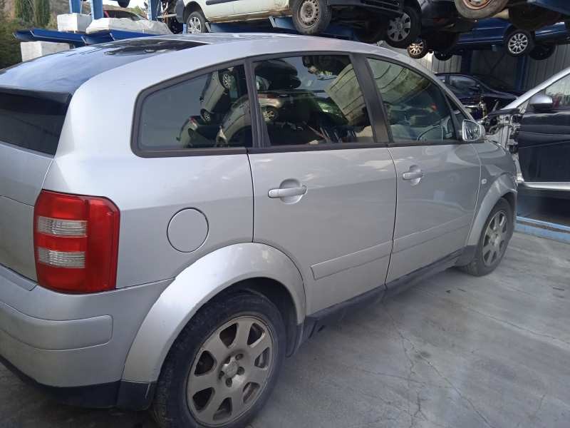 audi a2 (8z) del año 2001