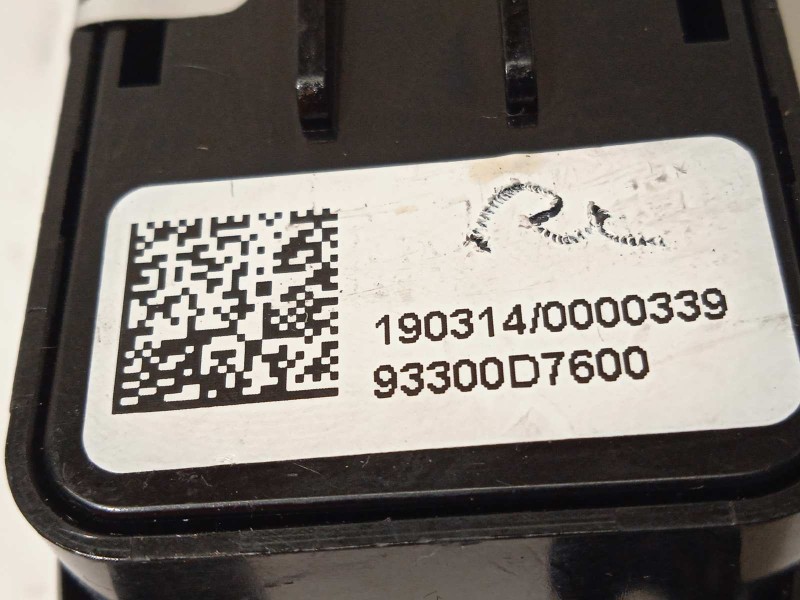 Recambio de mando multifuncion para hyundai tucson referencia OEM IAM 93300D7600  