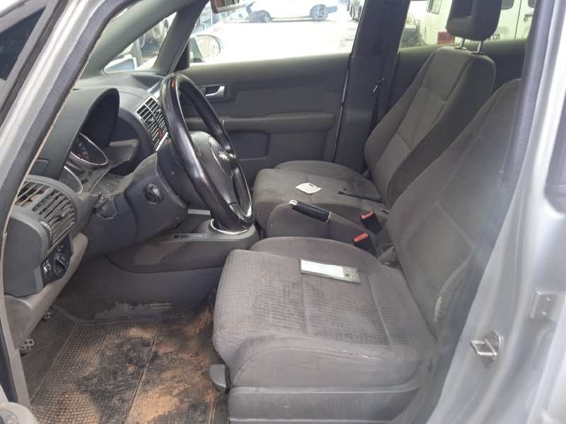 audi a2 (8z) del año 2001