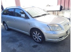 TOYOTA AVENSIS BERLINA (T25)