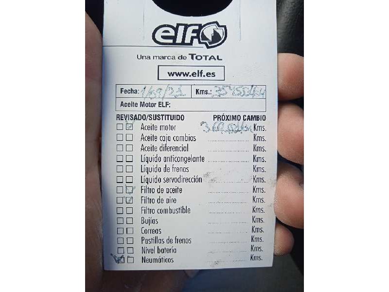 toyota avensis berlina (t25) del año 2004