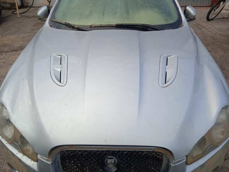jaguar xf del año 2010