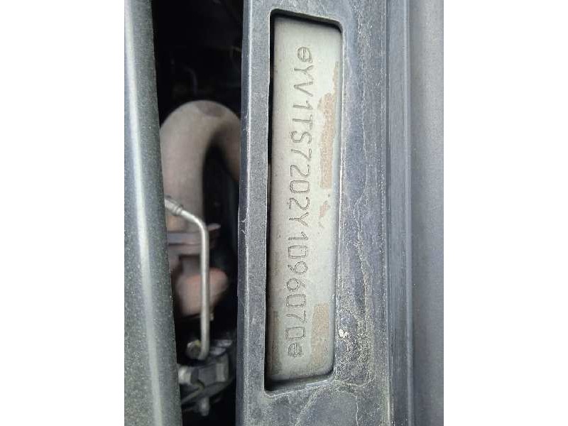 volvo s80 berlina del año 2000