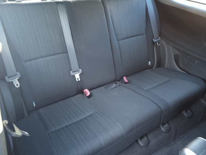 toyota auris del año 2007