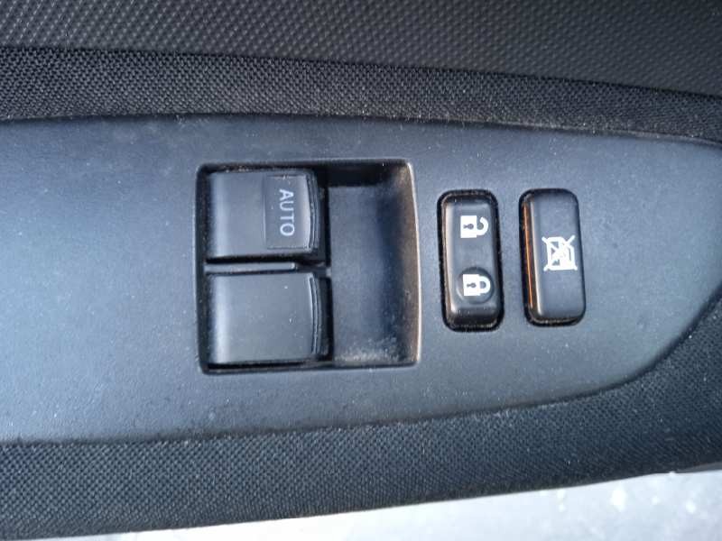 toyota auris del año 2007