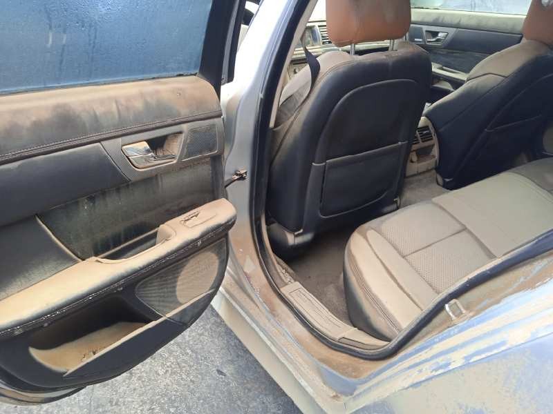 jaguar xf del año 2010