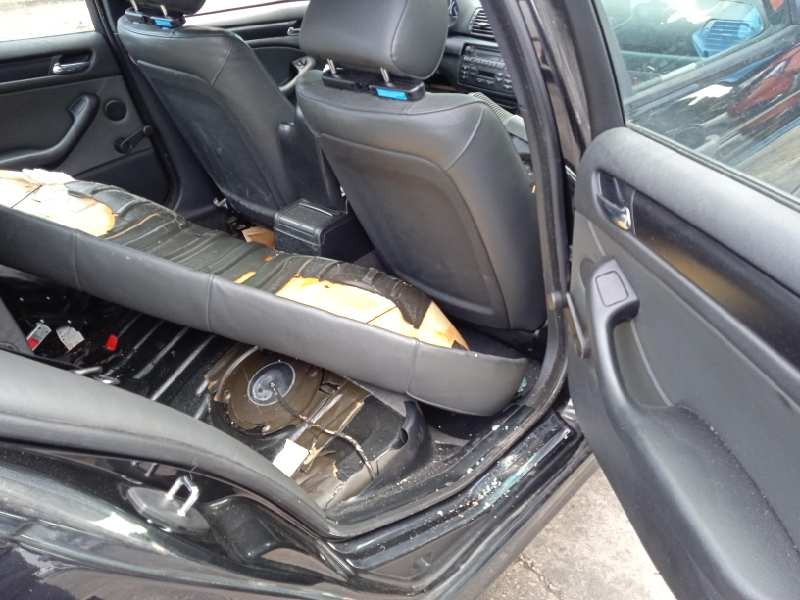 bmw serie 3 berlina (e46) del año 2004