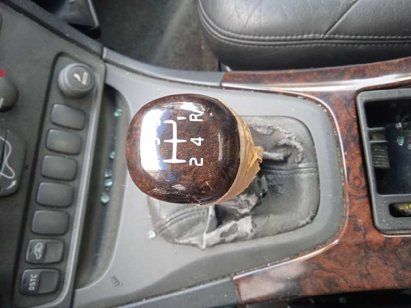 volvo s80 berlina del año 2000