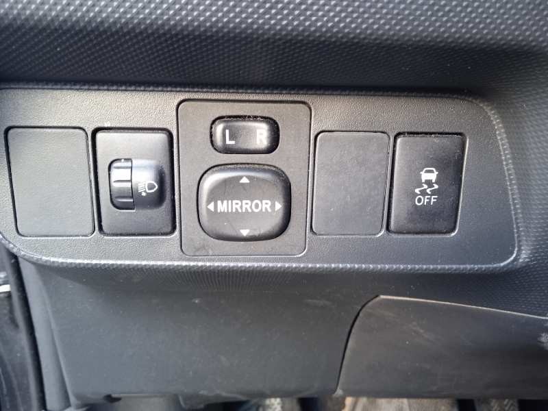 toyota auris del año 2007