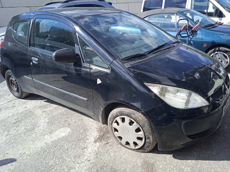 mitsubishi colt berlina 3 (cz) del año 2007