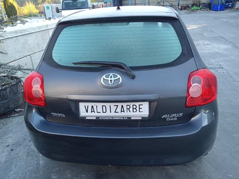 toyota auris del año 2007