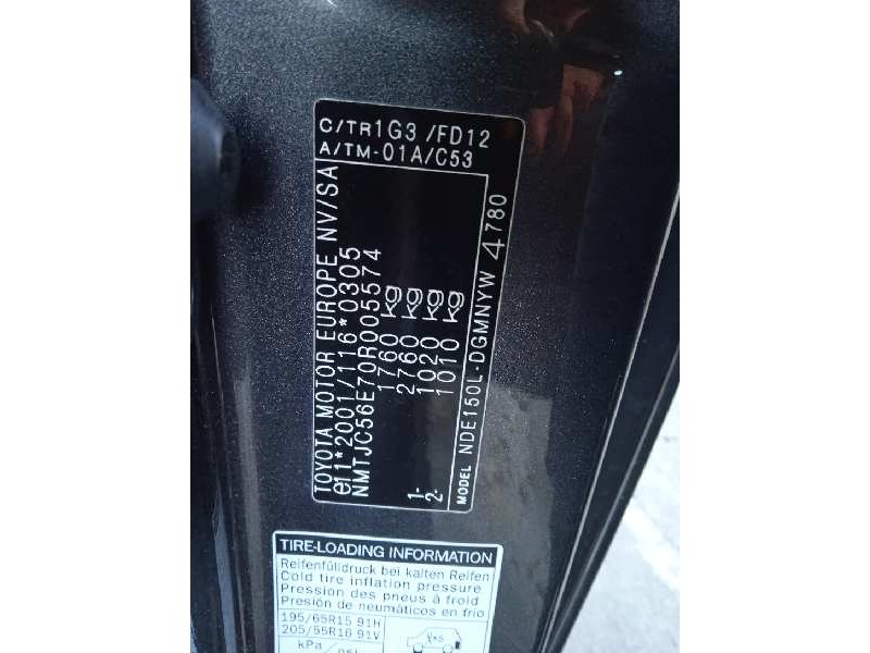 toyota auris del año 2007