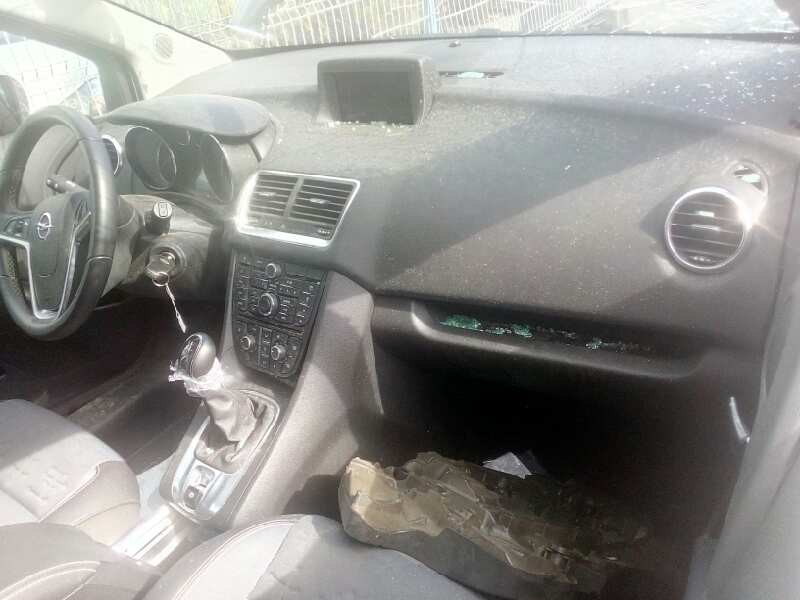 opel meriva b del año 2015