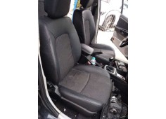 kia cee´d sporty wagon del año 2008 2