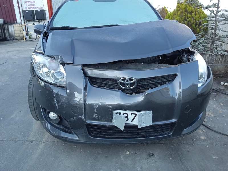 toyota auris del año 2007