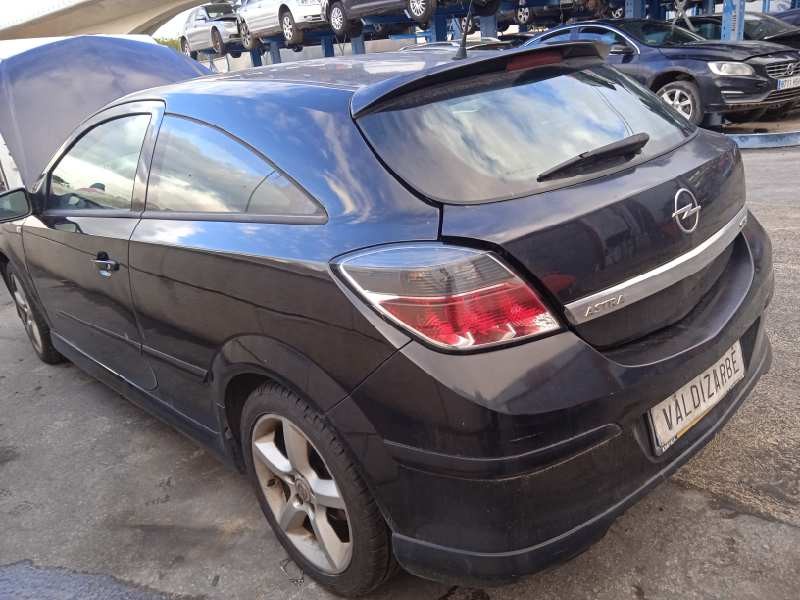 opel astra gtc del año 2006