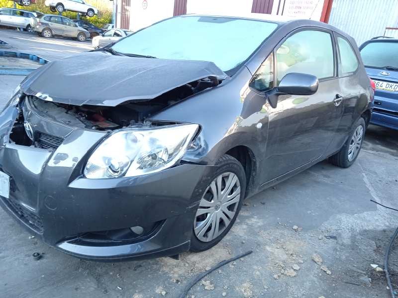 toyota auris del año 2007