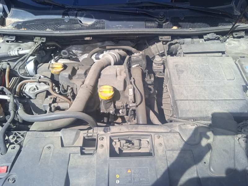 renault megane iii berlina 5 p del año 2009