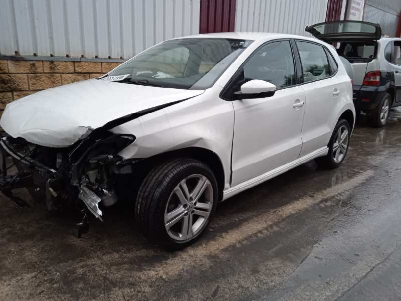 volkswagen polo (6r1) del año 2014