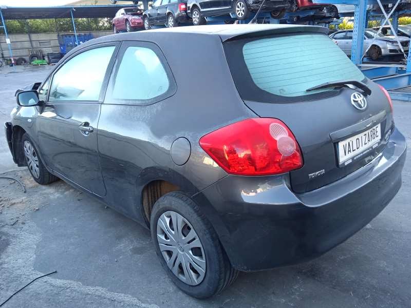 toyota auris del año 2007