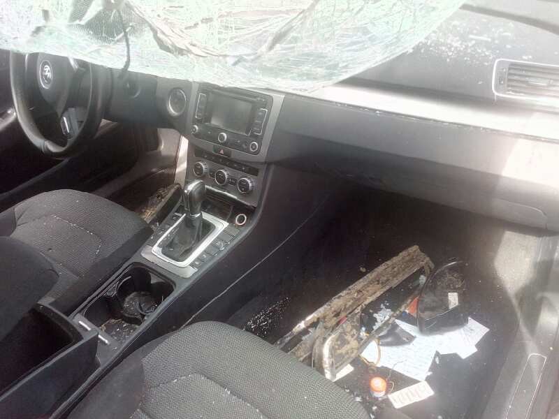 volkswagen passat lim. (362) del año 2014