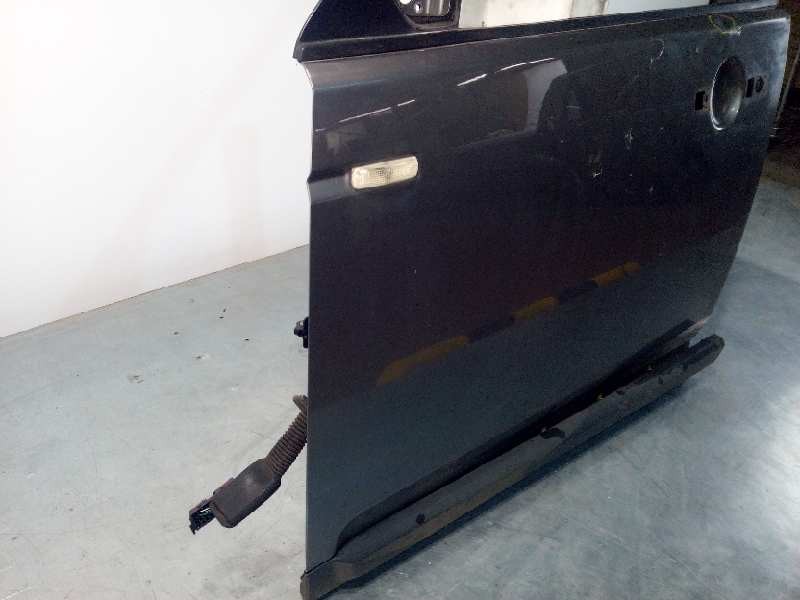 Recambio de puerta delantera izquierda para land rover discovery v6 td hse referencia OEM IAM LR016463  