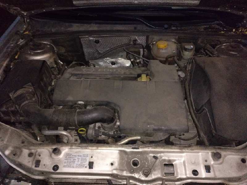 opel vectra c berlina del año 2005