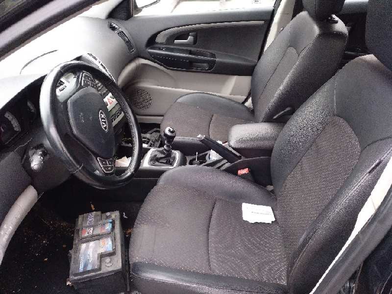 kia cee´d sporty wagon del año 2008