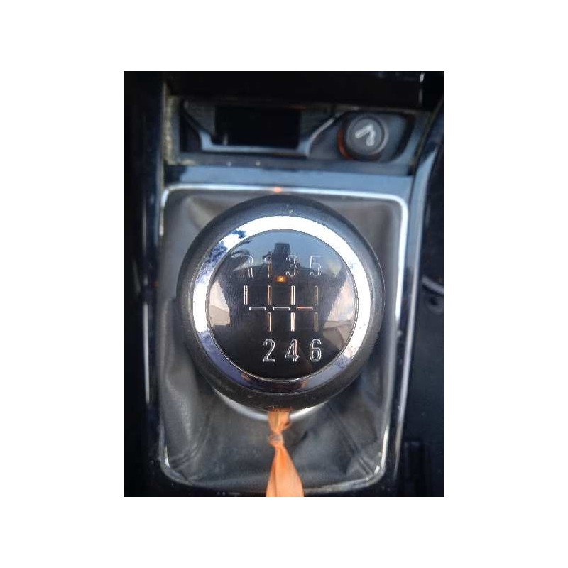 opel astra gtc del año 2010