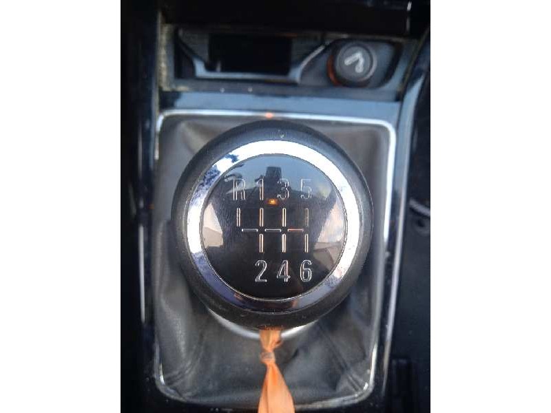 opel astra gtc del año 2010