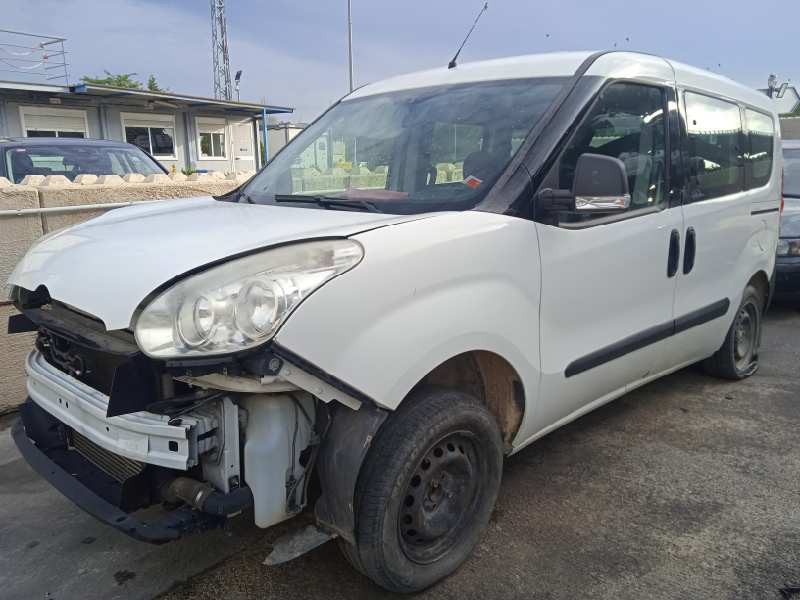 opel combo d del año 2014