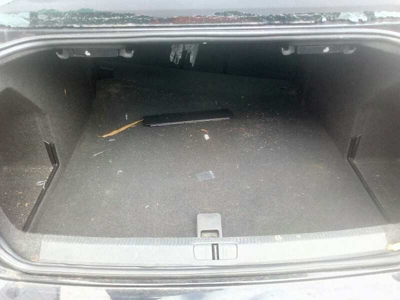 volkswagen passat lim. (362) del año 2014