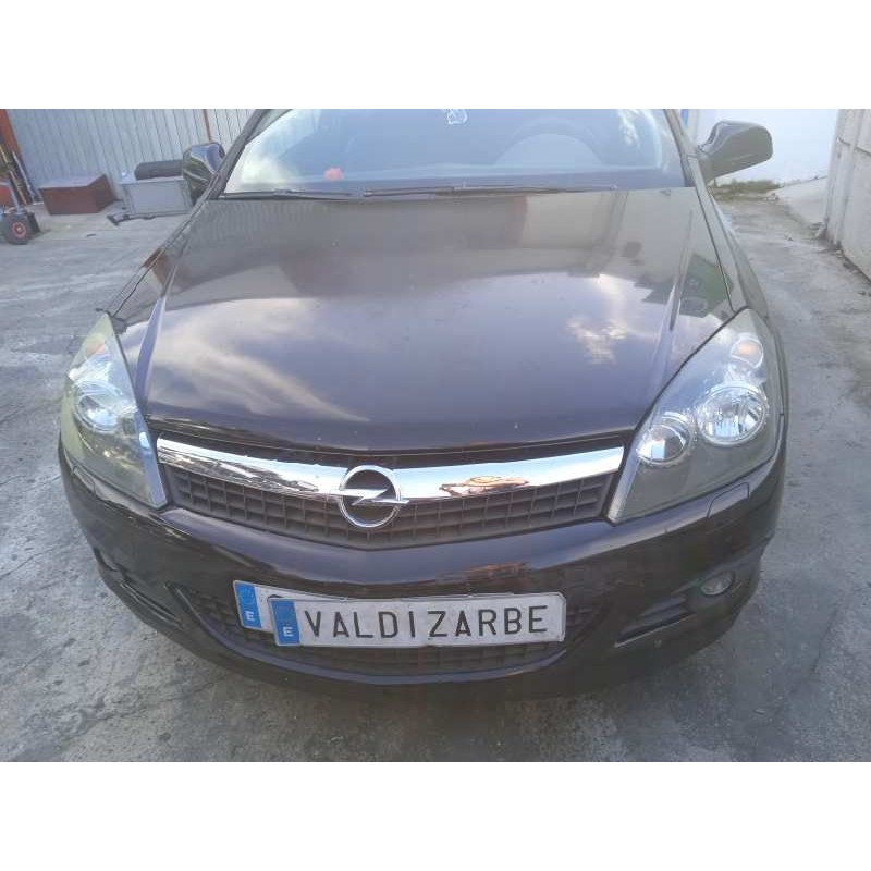 opel astra gtc del año 2010