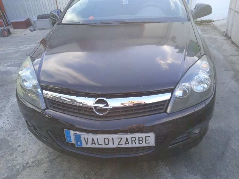 opel astra gtc del año 2010