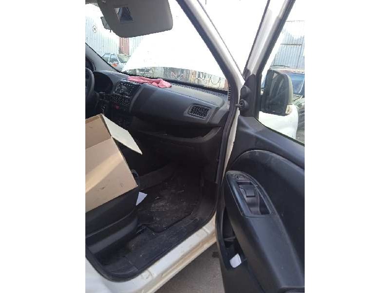 opel combo d del año 2014