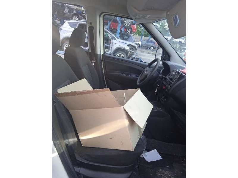 opel combo d del año 2014