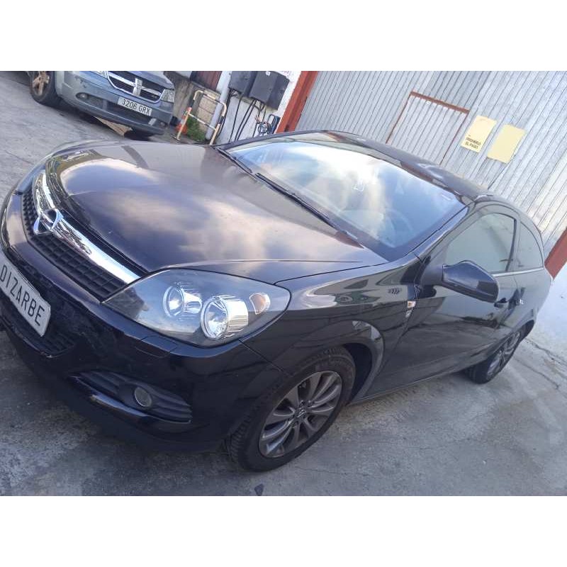 opel astra gtc del año 2010