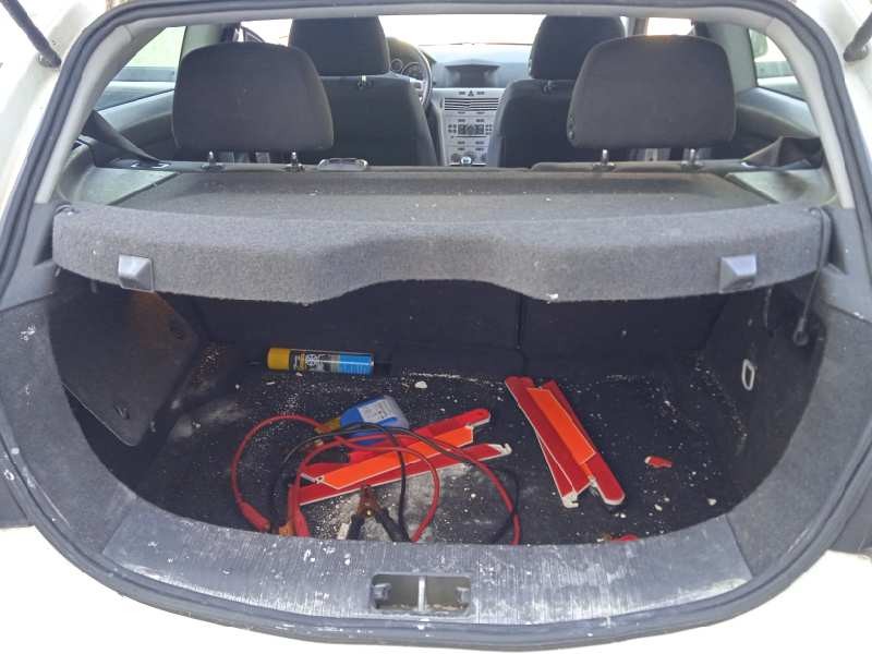 opel astra gtc del año 2009