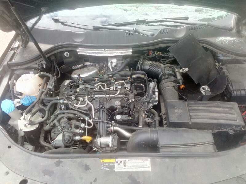 volkswagen passat lim. (362) del año 2014