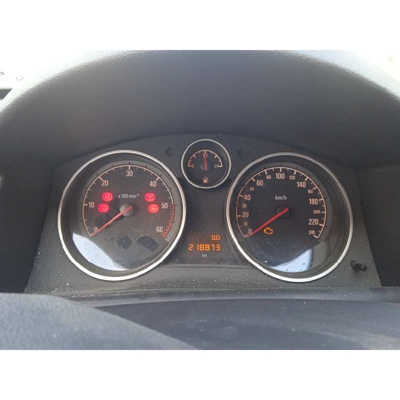 opel astra gtc del año 2010