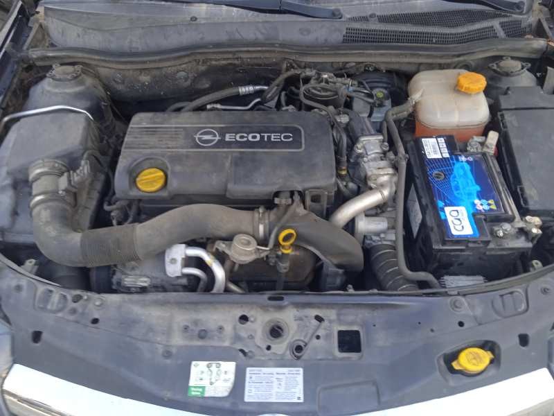 opel astra gtc del año 2010