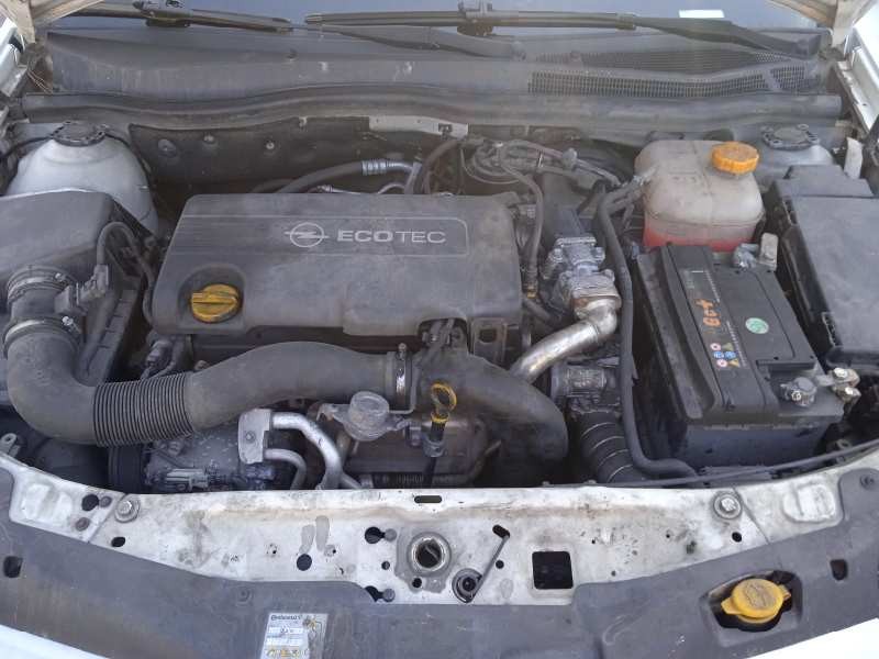 opel astra gtc del año 2009