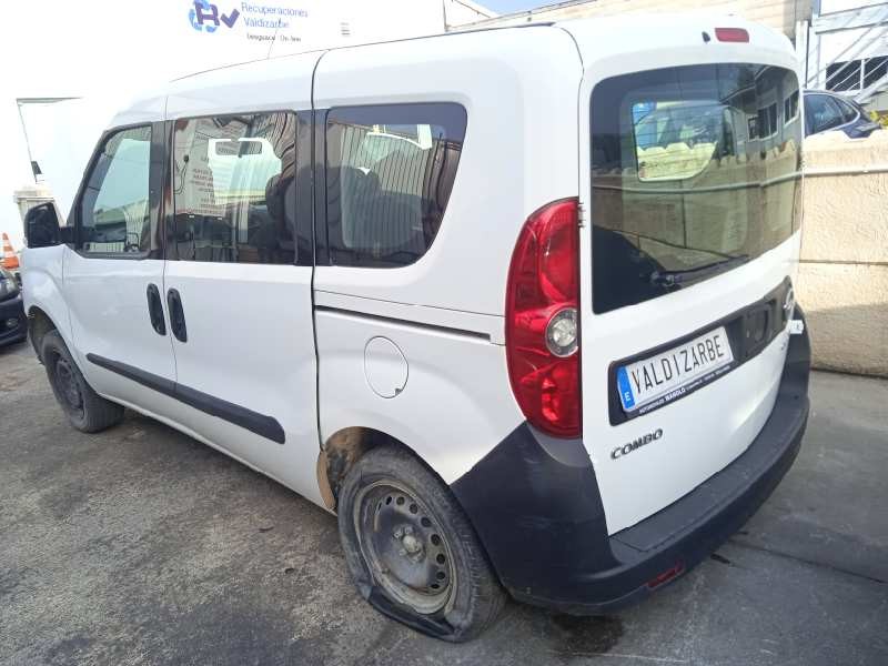 opel combo d del año 2014