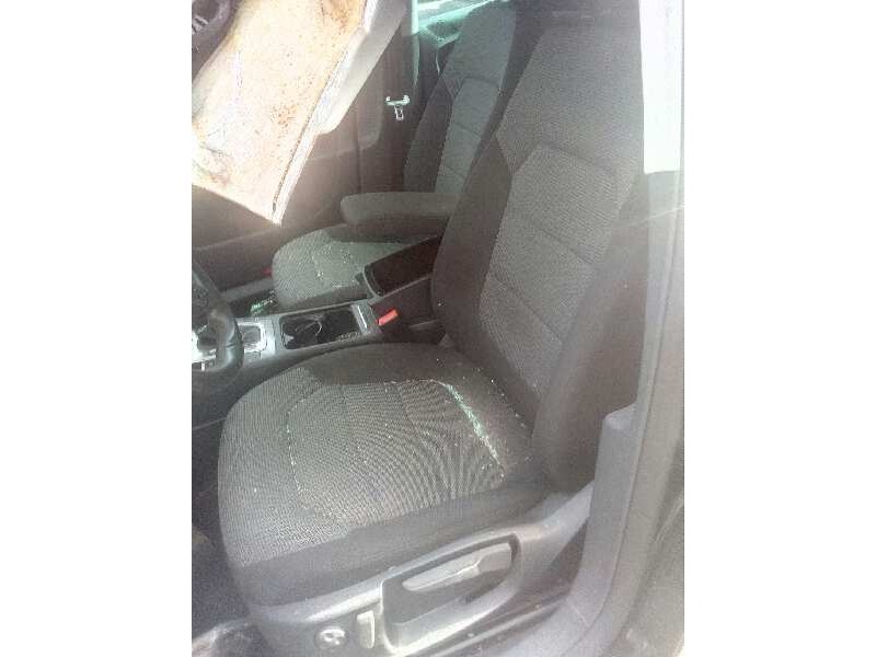 volkswagen passat lim. (362) del año 2014